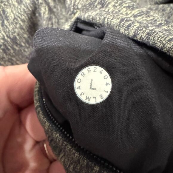 Lululemon Surge Warm 1/2 Zip men’s size large - Picture 7 of 7